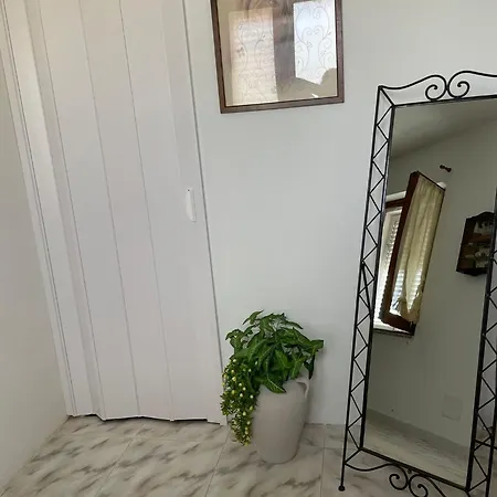 Casa Nel Campidano Apartment *